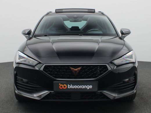 Seat Leon Sportstourer 1.4 e-Hybrid VZ Performance 245PK DSG side skirts, panoramadak, elektrische achterkelp, full led,... ActivLease financial lease