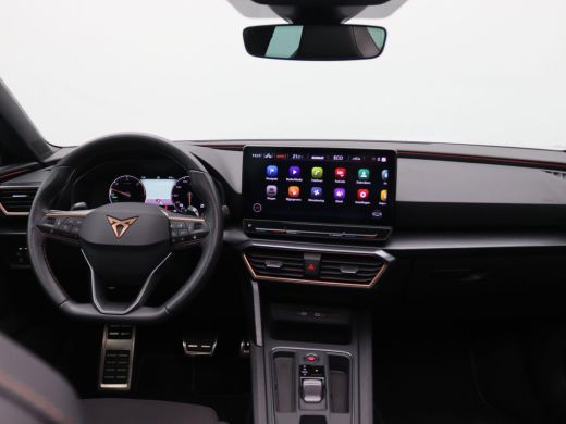 Seat Leon Sportstourer 1.4 e-Hybrid VZ Performance 245PK DSG side skirts, panoramadak, elektrische achterkelp, full led,... ActivLease financial lease