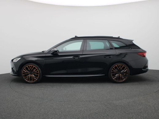 Seat Leon Sportstourer 1.4 e-Hybrid VZ Performance 245PK DSG side skirts, panoramadak, elektrische achterkelp, full led,... ActivLease financial lease