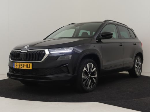 Skoda Karoq 1.5 TSI ACT 150pk DSG/AUTO Business Edition Plus | Adaptief cruise control | Navigatie | App conn... Skoda Karoq 1.5 TSI ACT 150pk DSG/AUTO Business Edition Plus | Adaptief cruise control | Navigatie | App conn...