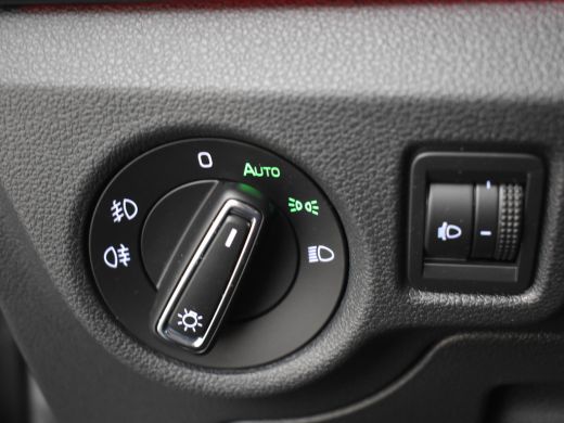 Skoda Scala 1.0 TSI 111pk DSG/AUTO Ambition | Cruise control | Navigatie via app | Led koplampen | Parkeersen... ActivLease financial lease