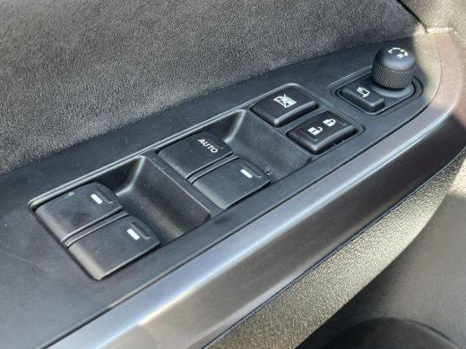 Suzuki Vitara 1.5 Hybrid Style AllGrip Automaat | AllGrip | Navigatiesysteem | Parkeersensoren vóór- en achter ... ActivLease financial lease