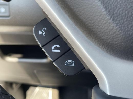 Suzuki Vitara 1.5 Hybrid Style AllGrip Automaat | AllGrip | Navigatiesysteem | Parkeersensoren vóór- en achter ... ActivLease financial lease