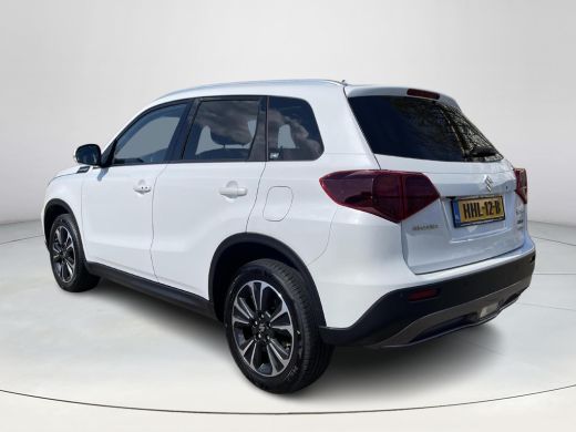 Suzuki Vitara 1.5 Hybrid Style AllGrip Automaat | AllGrip | Navigatiesysteem | Parkeersensoren vóór- en achter ... ActivLease financial lease