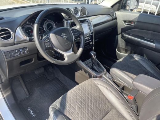 Suzuki Vitara 1.5 Hybrid Style AllGrip Automaat | AllGrip | Navigatiesysteem | Parkeersensoren vóór- en achter ... ActivLease financial lease