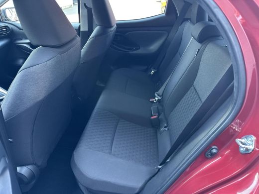 Toyota Yaris 1.5 Hybrid Dynamic | Apple CarPlay/Android auto | Achteruitrijcamera | Stoelverwarming ActivLease financial lease