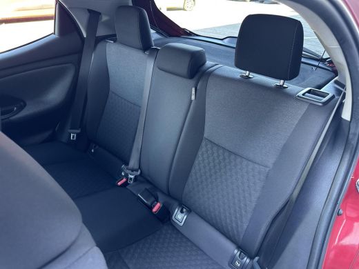Toyota Yaris 1.5 Hybrid Dynamic | Apple CarPlay/Android auto | Achteruitrijcamera | Stoelverwarming ActivLease financial lease