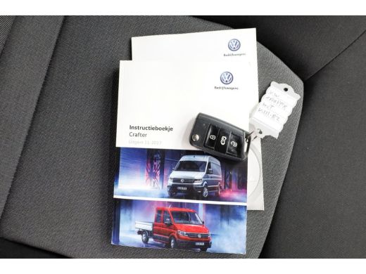 Volkswagen Crafter 35 2.0 TDI 140pk L3H3 (L2H2) Highline ACC/Camera Laadklep 500kg 05-2020 ActivLease financial lease