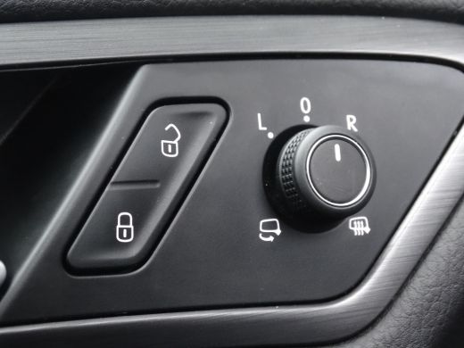 Volkswagen e-Golf E-DITION | Cruise Controle | Navigatie | Achteruitrijcamera | Apple Carplay/Android Auto | ActivLease financial lease
