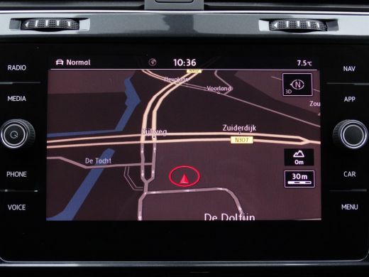 Volkswagen e-Golf E-DITION | Cruise Controle | Navigatie | Achteruitrijcamera | Apple Carplay/Android Auto | ActivLease financial lease
