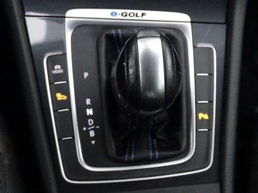 Volkswagen e-Golf E-DITION | Cruise Controle | Navigatie | Achteruitrijcamera | Apple Carplay/Android Auto | ActivLease financial lease
