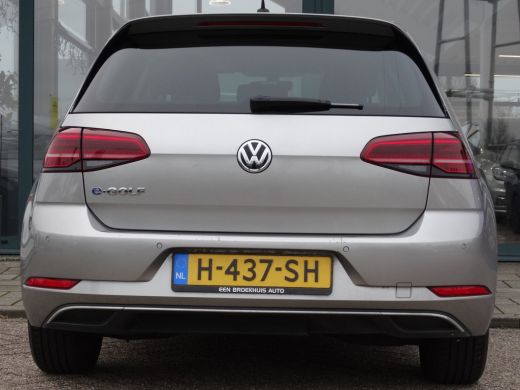 Volkswagen e-Golf E-DITION | Cruise Controle | Navigatie | Achteruitrijcamera | Apple Carplay/Android Auto | ActivLease financial lease