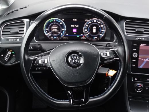 Volkswagen e-Golf E-DITION | Cruise Controle | Navigatie | Achteruitrijcamera | Apple Carplay/Android Auto | ActivLease financial lease