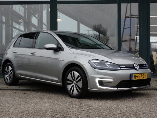 Volkswagen e-Golf E-DITION | Cruise Controle | Navigatie | Achteruitrijcamera | Apple Carplay/Android Auto | ActivLease financial lease