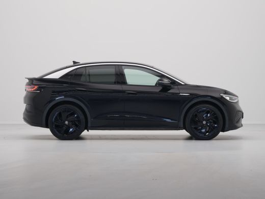 Volkswagen ID.5 Pro 77 kWh Panorama Trekhaak Camera Stoelverwarming 151 ActivLease financial lease