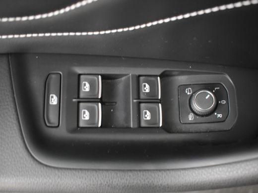 Volkswagen Passat Variant 1.4 TSI PHEV GTE Business 218pk | Adaptief cruise control | Navigatie | Privacy glass | H... ActivLease financial lease