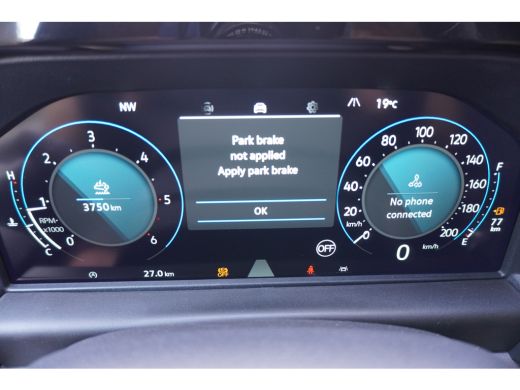 Volkswagen Transporter 2.0 TDI L1H1 28 Life, Bijrijdersstoel, Climatronic, PDV V + A ActivLease financial lease