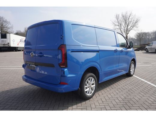 Volkswagen Transporter 2.0 TDI L1H1 30 Bulli 2.0 TDI L1H1 30 Bulli 170 pk 8-Traps Automaat, LED koplampen, Climatronic, ... ActivLease financial lease