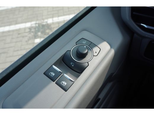 Volkswagen Transporter 2.0 TDI L1H1 30 Bulli 2.0 TDI L1H1 30 Bulli 170 pk 8-Traps Automaat, LED koplampen, Climatronic, ... ActivLease financial lease