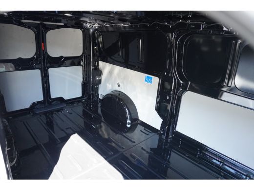 Volkswagen Transporter 2.0 TDI L2H1 30 Life 110 pk, MF stuurwiel, Climatronic, PDV V + A, Achteruitrijcamera ActivLease financial lease