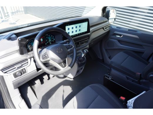 Volkswagen Transporter 2.0 TDI L2H1 30 Life 110 pk, MF stuurwiel, Climatronic, PDV V + A, Achteruitrijcamera ActivLease financial lease