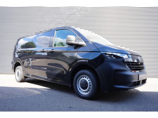 Volkswagen Transporter 2.0 TDI L2H1 30 Life 150 pk, MF stuurwiel, Climatronic, PDV V + A, Achteruitrijcamera ActivLease financial lease