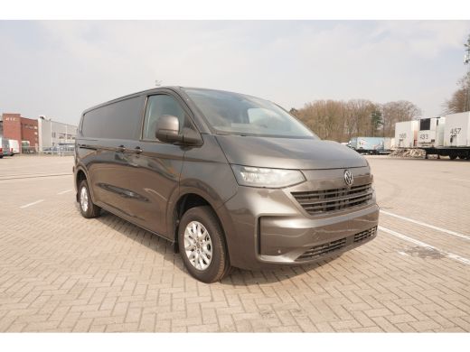 Volkswagen Transporter 2.0 TDI L2H1 30 Style 2.0 TDI L2H1 30 Style 150 pk, Navigatie, Climatronic, PDV V + A, Achteruitr... ActivLease financial lease