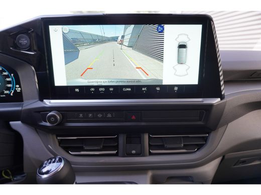 Volkswagen Transporter 2.0 TDI L2H1 30 Style 150 pk, Navigatie, Climatronic, PDV V + A, Achteruitrijcamera ActivLease financial lease