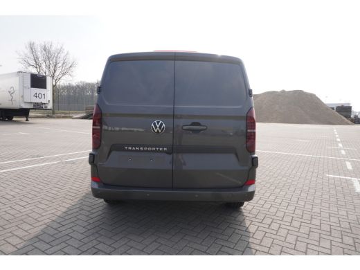 Volkswagen Transporter 2.0 TDI L2H1 30 Style 150 pk, Navigatie, Climatronic, PDV V + A, Achteruitrijcamera ActivLease financial lease