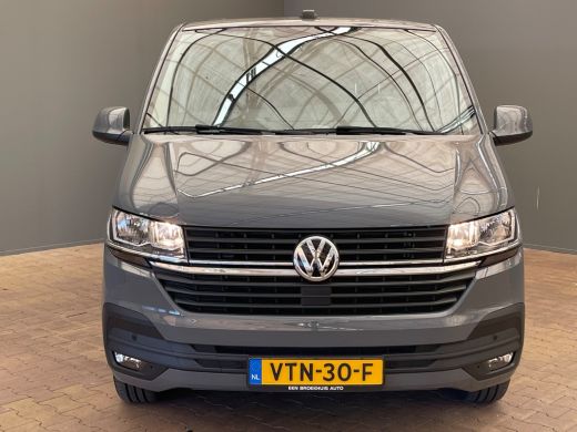 Volkswagen Transporter 2.0 TDI L2H3 28 Highline | Automaat! | Trekhaak | Sidebars | Parkeersensoren | ActivLease financial lease