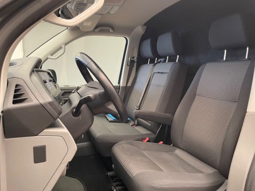 Volkswagen Transporter 2.0 TDI L2H3 28 Highline | Automaat! | Trekhaak | Sidebars | Parkeersensoren | ActivLease financial lease
