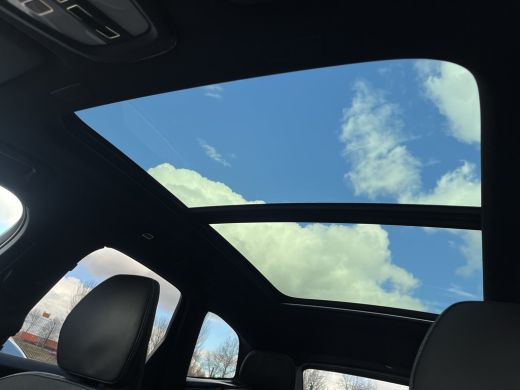Volvo  XC60 Volvo 2.0 T6 Plug-in hybrid AWD Plus Dark | Achteruitrijcamera | Cruise control adaptief met Stop... ActivLease financial lease