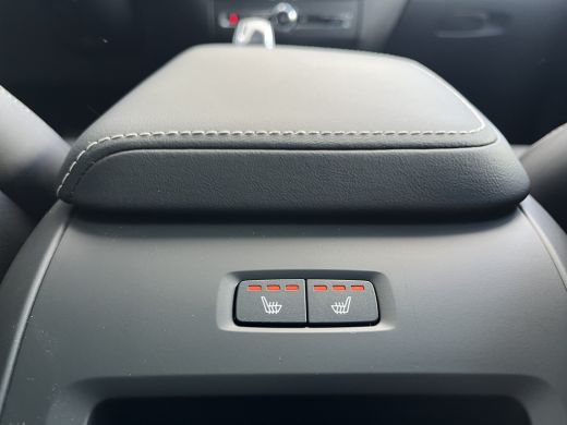 Volvo  XC60 Volvo 2.0 T6 Plug-in hybrid AWD Plus Dark | Achteruitrijcamera | Cruise control adaptief met Stop... ActivLease financial lease