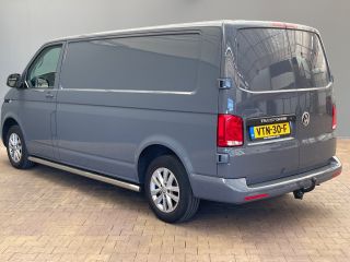 Volkswagen Transporter 2.0 TDI L2H3 28 Highline | Automaat! | Trekhaak | Sidebars | Parkeersensoren |