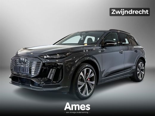 Audi Q6 SQ6 e-tron 490pk 100 kWh / Sportstoelen plus voorin / Adaptieve S-luchtvering / Trekhaak, mechanisch draaiba... Audi Q6 SQ6 e-tron 490pk 100 kWh / Sportstoelen plus voorin / Adaptieve S-luchtvering / Trekhaak, mechanisch draaiba...