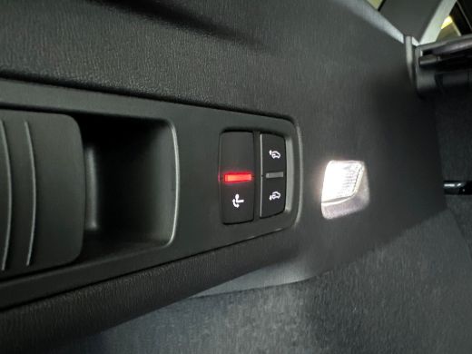 Audi Q6 SQ6 e-tron 490pk 100 kWh / Sportstoelen plus voorin / Adaptieve S-luchtvering / Trekhaak, mechanisch draaiba... ActivLease financial lease