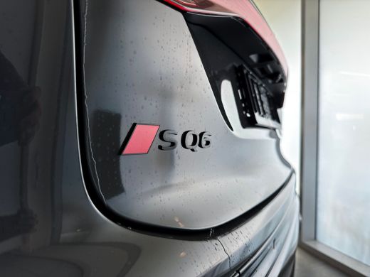 Audi Q6 SQ6 e-tron 490pk 100 kWh / Sportstoelen plus voorin / Adaptieve S-luchtvering / Trekhaak, mechanisch draaiba... ActivLease financial lease