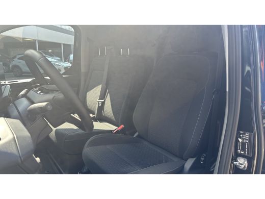 Ford E-Transit 320 L2H1 Trend 65 kWh | Driver Assistance Pack | Trekhaak | Wegklapbare Dakdragers ActivLease financial lease