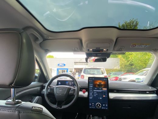 Ford Mustang Mach-E RWD 75 kWh | PANO DAK | ELEKTRISCHE STOELEN | B&O AUDIO | 360 CAMERA | ORIGINEEL NL! | 1E ... ActivLease financial lease