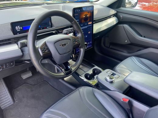 Ford Mustang Mach-E RWD 75 kWh | PANO DAK | ELEKTRISCHE STOELEN | B&O AUDIO | 360 CAMERA | ORIGINEEL NL! | 1E ... ActivLease financial lease