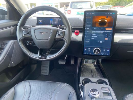 Ford Mustang Mach-E RWD 75 kWh | PANO DAK | ELEKTRISCHE STOELEN | B&O AUDIO | 360 CAMERA | ORIGINEEL NL! | 1E ... ActivLease financial lease