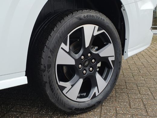 Ford Transit Custom 300 2.0 TDCI L2H1 Sport ActivLease financial lease