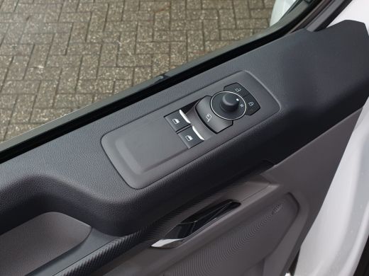 Ford Transit Custom 300 2.0 TDCI L2H1 Sport ActivLease financial lease