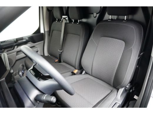 Ford Transit Custom 320 2.5 PHEV L2H1 | Plug-in Hybride | Camera | Trekhaak | 3 Zitter | Direct leverbaar! | Standkac... ActivLease financial lease