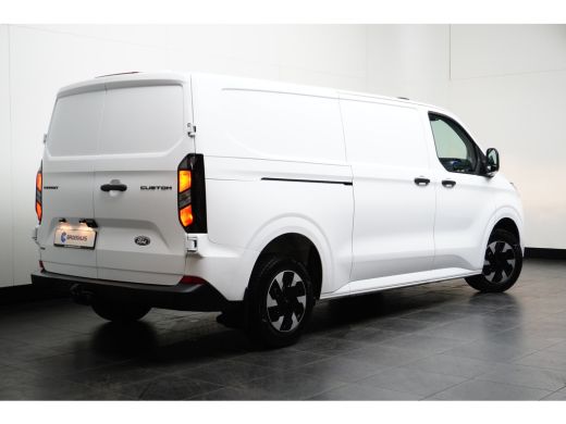 Ford Transit Custom 320 2.5 PHEV L2H1 | Plug-in Hybride | Camera | Trekhaak | 3 Zitter | Direct leverbaar! | Standkac... ActivLease financial lease