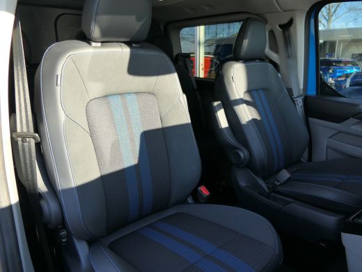 Ford Transit Custom Ford 320 2.5 PHEV L2H1 Sport DC | Voorraad | Dubbele Cabine | 19 Inch | Driver Assistance Pack Ul... ActivLease financial lease