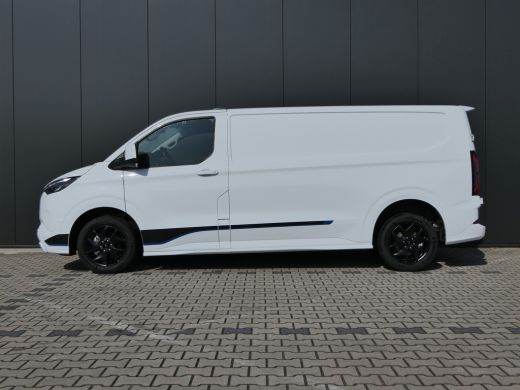 Ford Transit Custom Ford 320 2.5 PHEV L2H1 Sport | Voorraad | Driver Assistance Pack Premium | B&O Luidsprekers | Ink... ActivLease financial lease