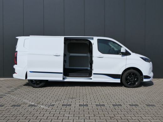 Ford Transit Custom Ford 320 2.5 PHEV L2H1 Sport | Voorraad | Driver Assistance Pack Premium | B&O Luidsprekers | Ink... ActivLease financial lease