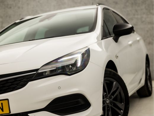 Opel Astra Sports Tourer 1.2 Sport (APPLE CARPLAY, NAVIGATIE, CAMERA, LED KOPLAMPEN, LEDER, SPORTSTOELEN, GE... ActivLease financial lease