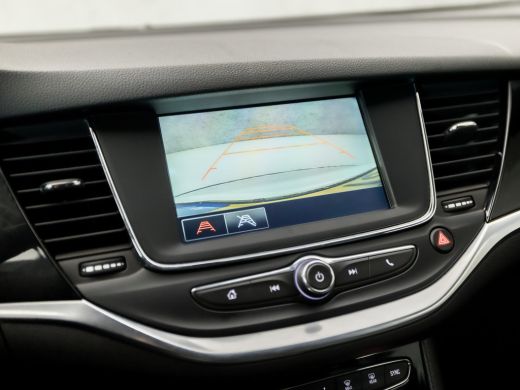 Opel Astra Sports Tourer 1.2 Sport (APPLE CARPLAY, NAVIGATIE, CAMERA, LED KOPLAMPEN, LEDER, SPORTSTOELEN, GE... ActivLease financial lease